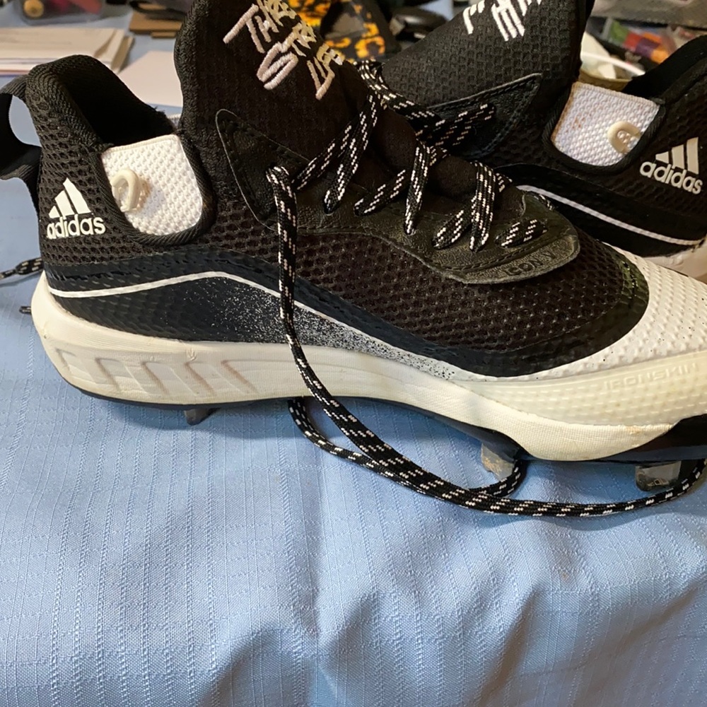 Adidas baseball cleats